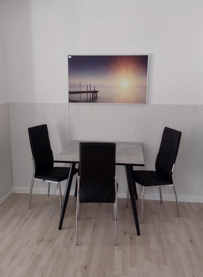 Kleines Gemuetliches Apartment In Zentraler Lage Prien am Chiemsee Eksteriør billede