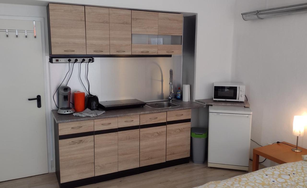 Kleines Gemuetliches Apartment In Zentraler Lage Prien am Chiemsee Eksteriør billede